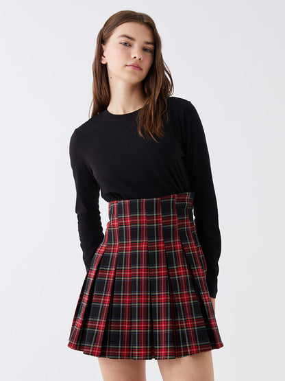 Standard Fit Plaid Women's Pleated Skirt