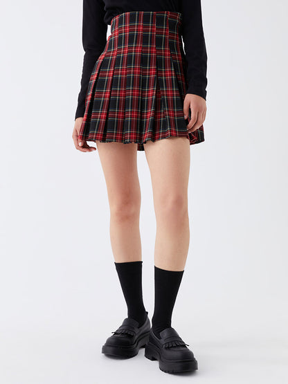 Standard Fit Plaid Women's Pleated Skirt