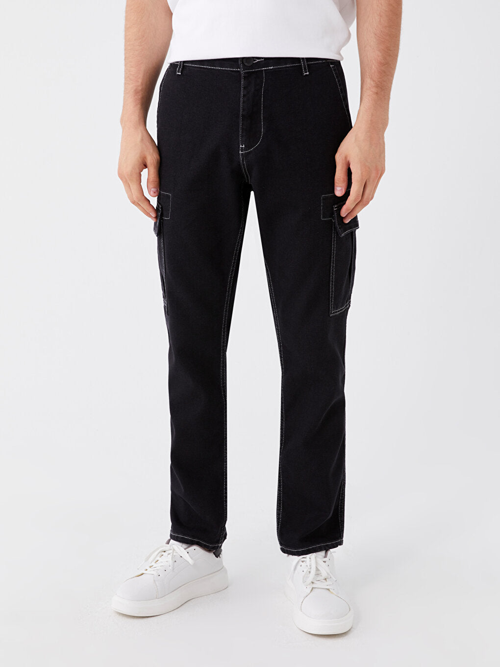 700 Straight Fit Men's Jean Trousers