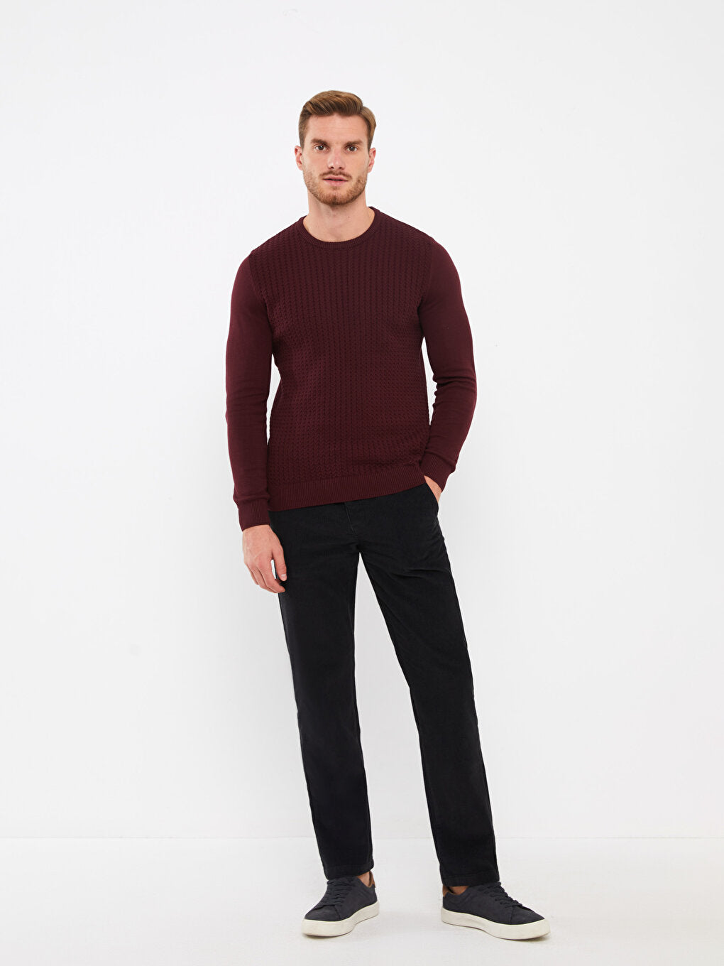 Comfortable Fit Men's Chino Trousers