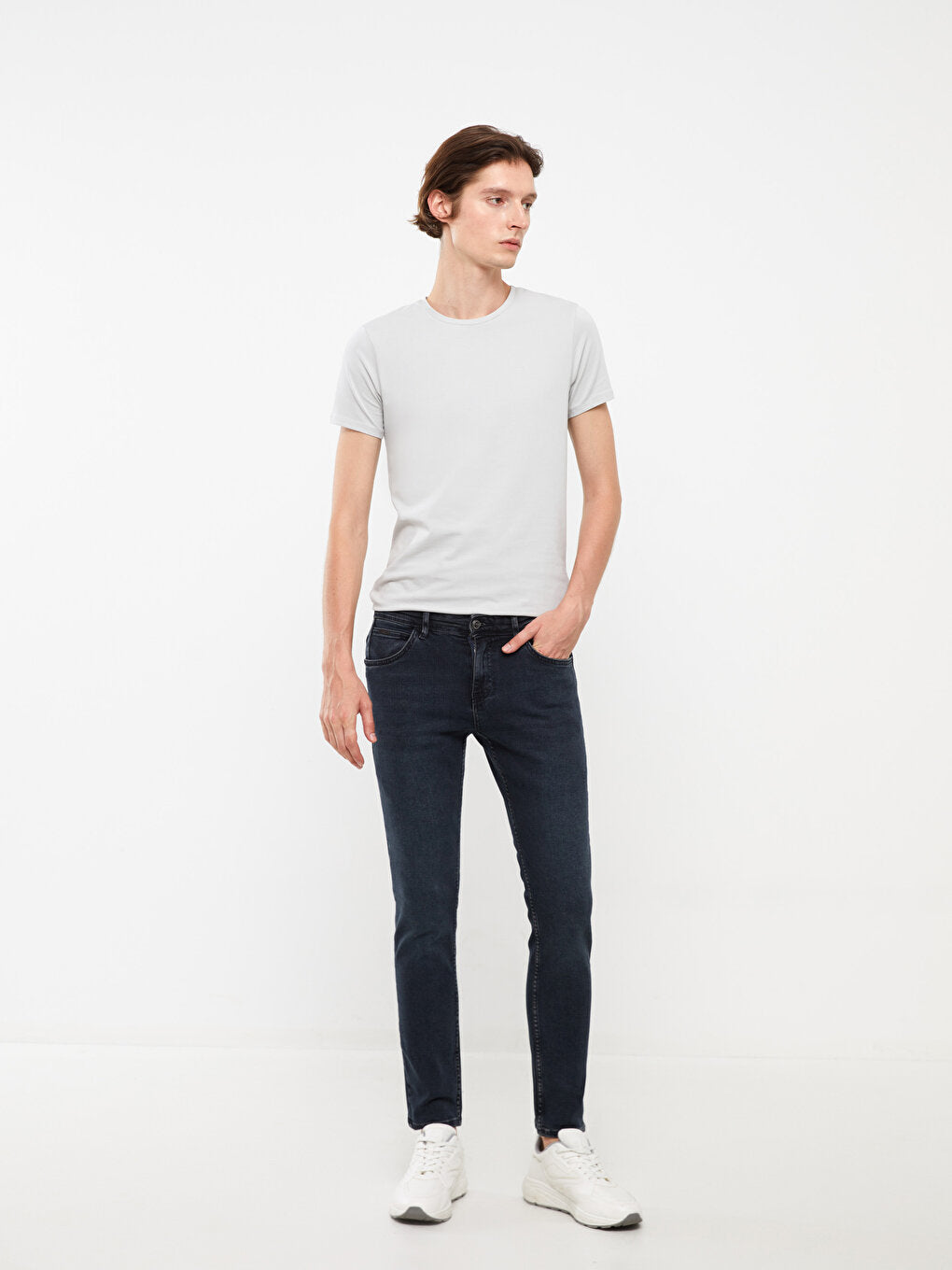 750 Slim Fit Men's Jean Trousers