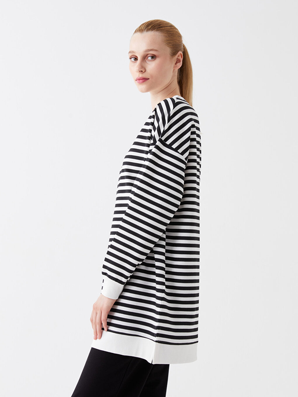 Crew Neck Striped Long Sleeve Oversize Women's Sweatshirt Tunic