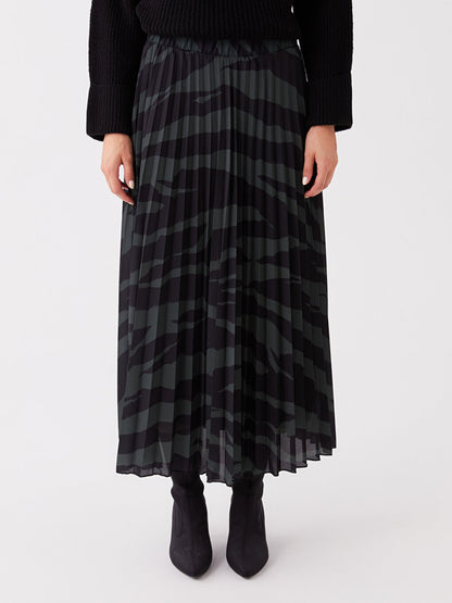 Patterned Pleated Women's Skirt with Elastic Waist