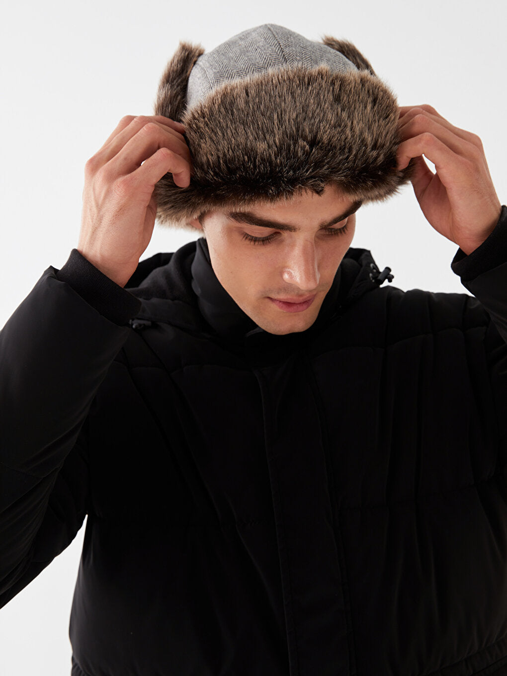 Men's Snow Hat with Fur Detail