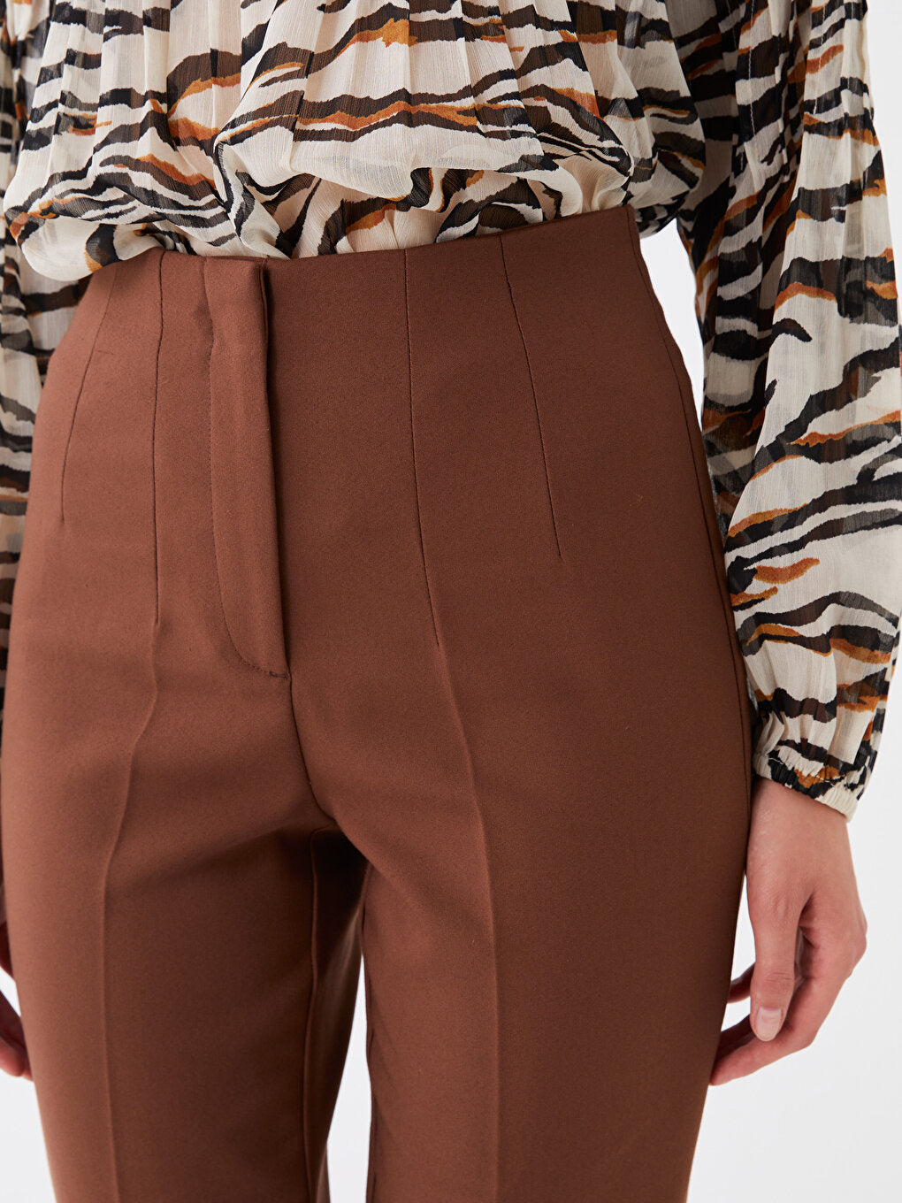 High Waist Carrot Cut Women's Trousers