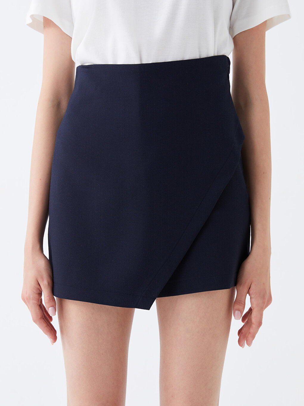 Tight Fit Women's Shorts Skirt