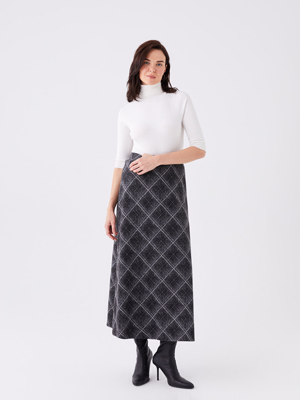 Patterned Women's Skirt with Elastic Waist