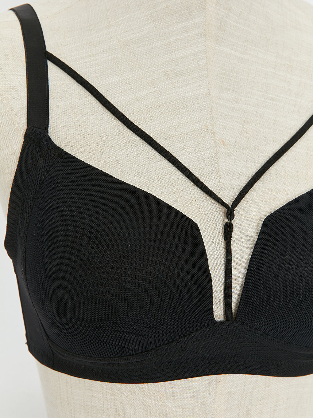 Non-wired, unpadded plain bra