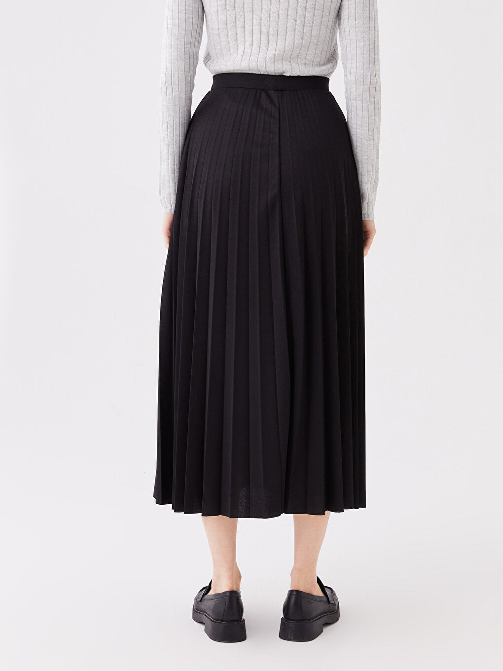 Women's Pleated Skirt with Elastic Waist