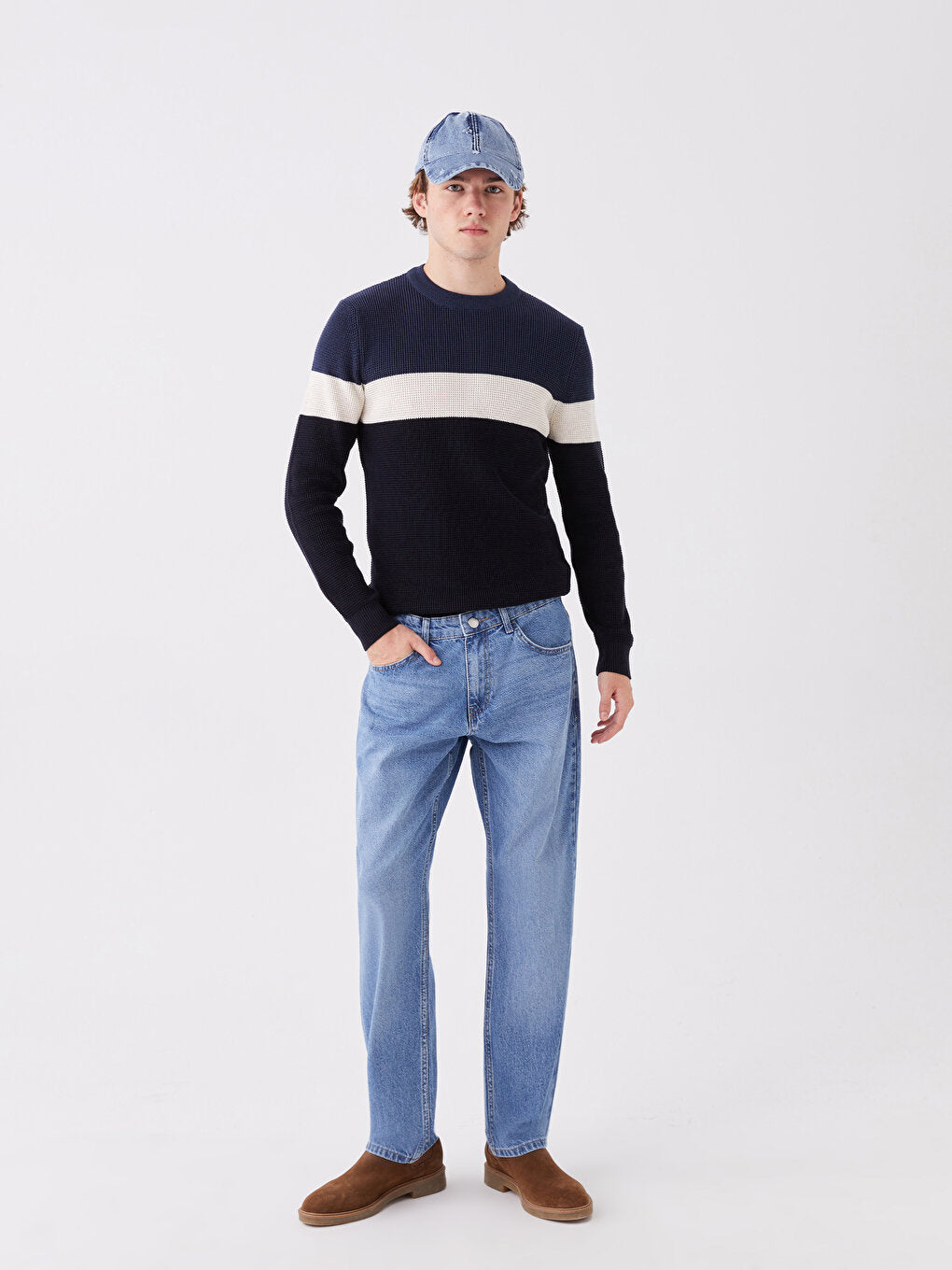 700 Straight Fit Men's Jean Trousers