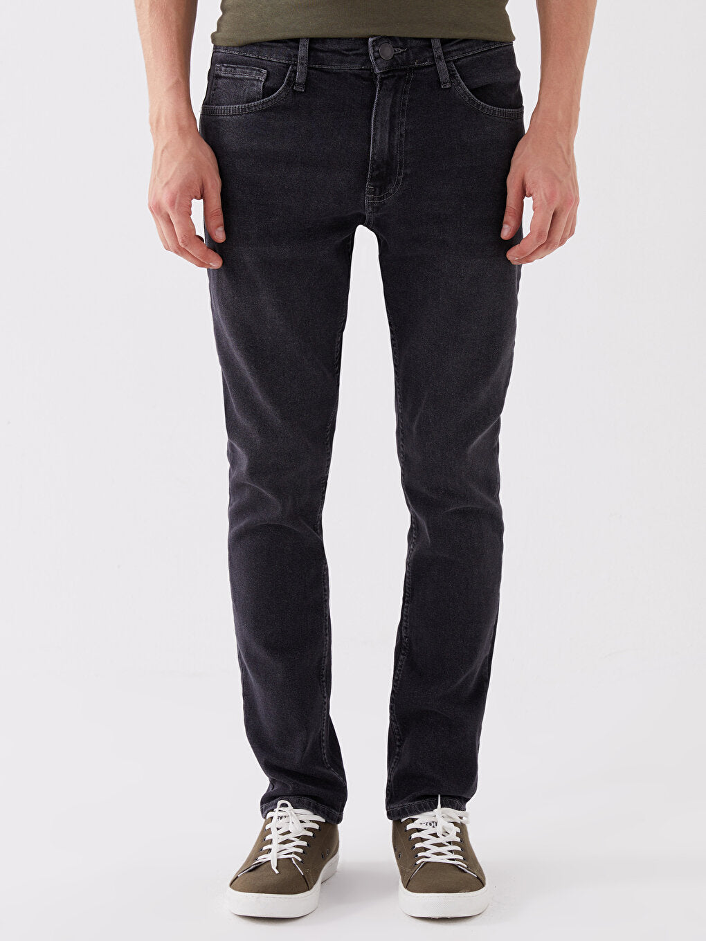 750 Slim Fit Men's Jean Trousers