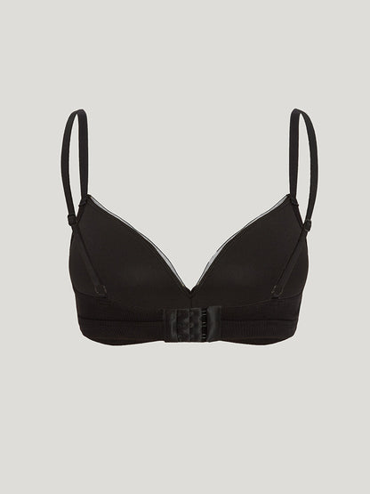 Non-wired, unpadded plain bra