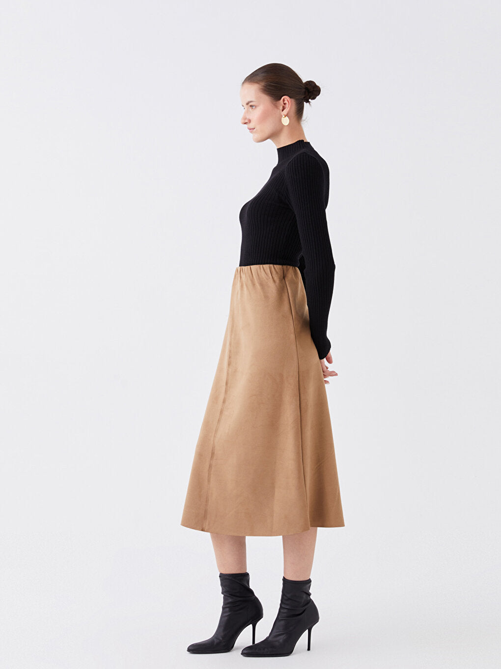 Slim Fit Women's Skirt with Elastic Waist