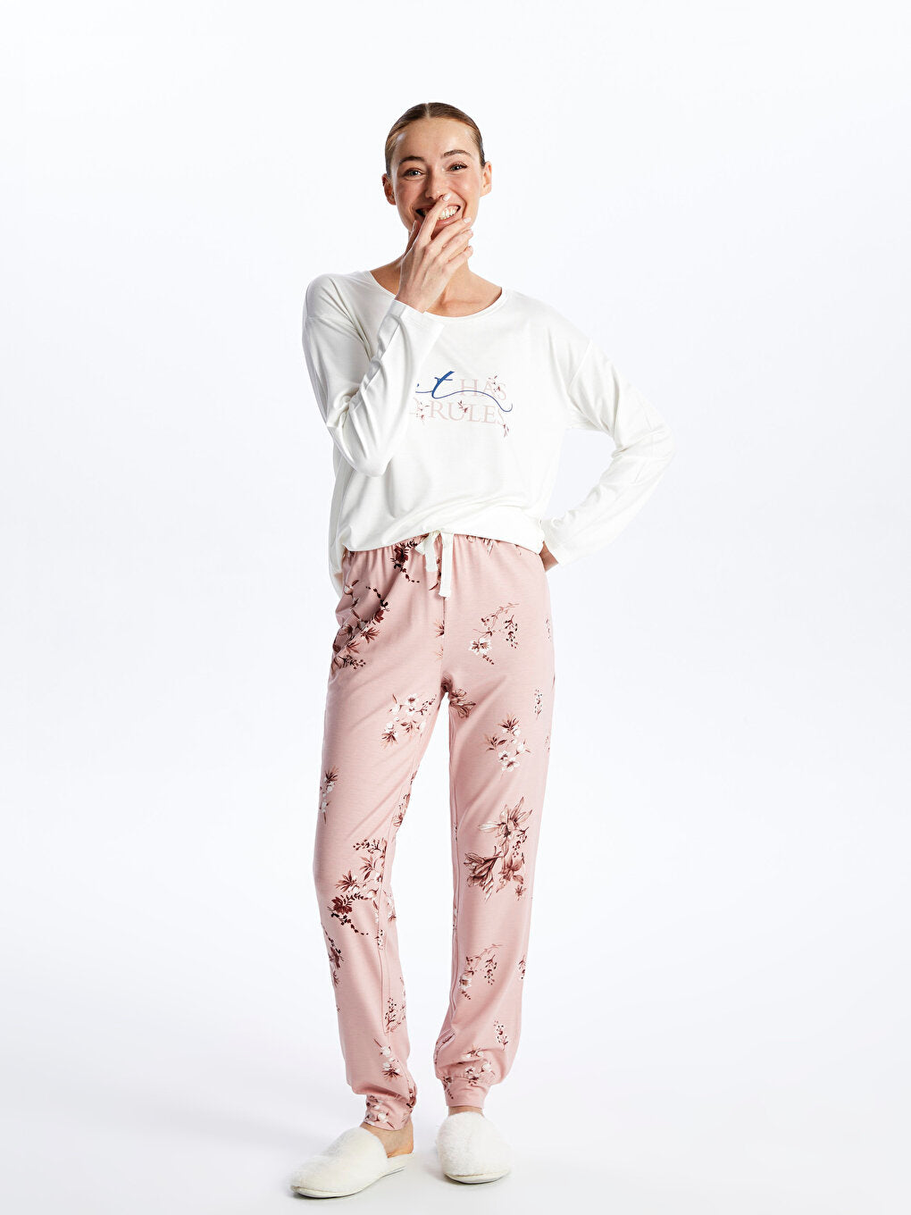 Crew Neck Printed Long Sleeve Women's Pajama Set