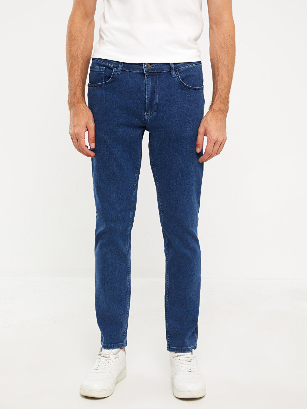 750 Slim Fit Men's Jean Trousers