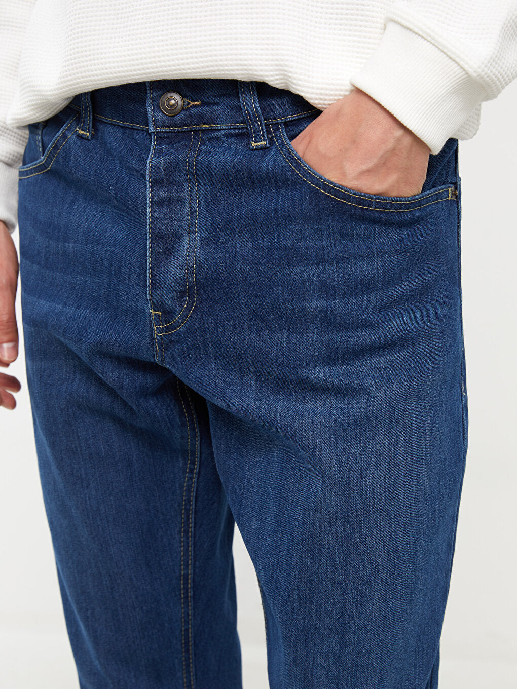 750 Slim Fit Men's Jean Trousers