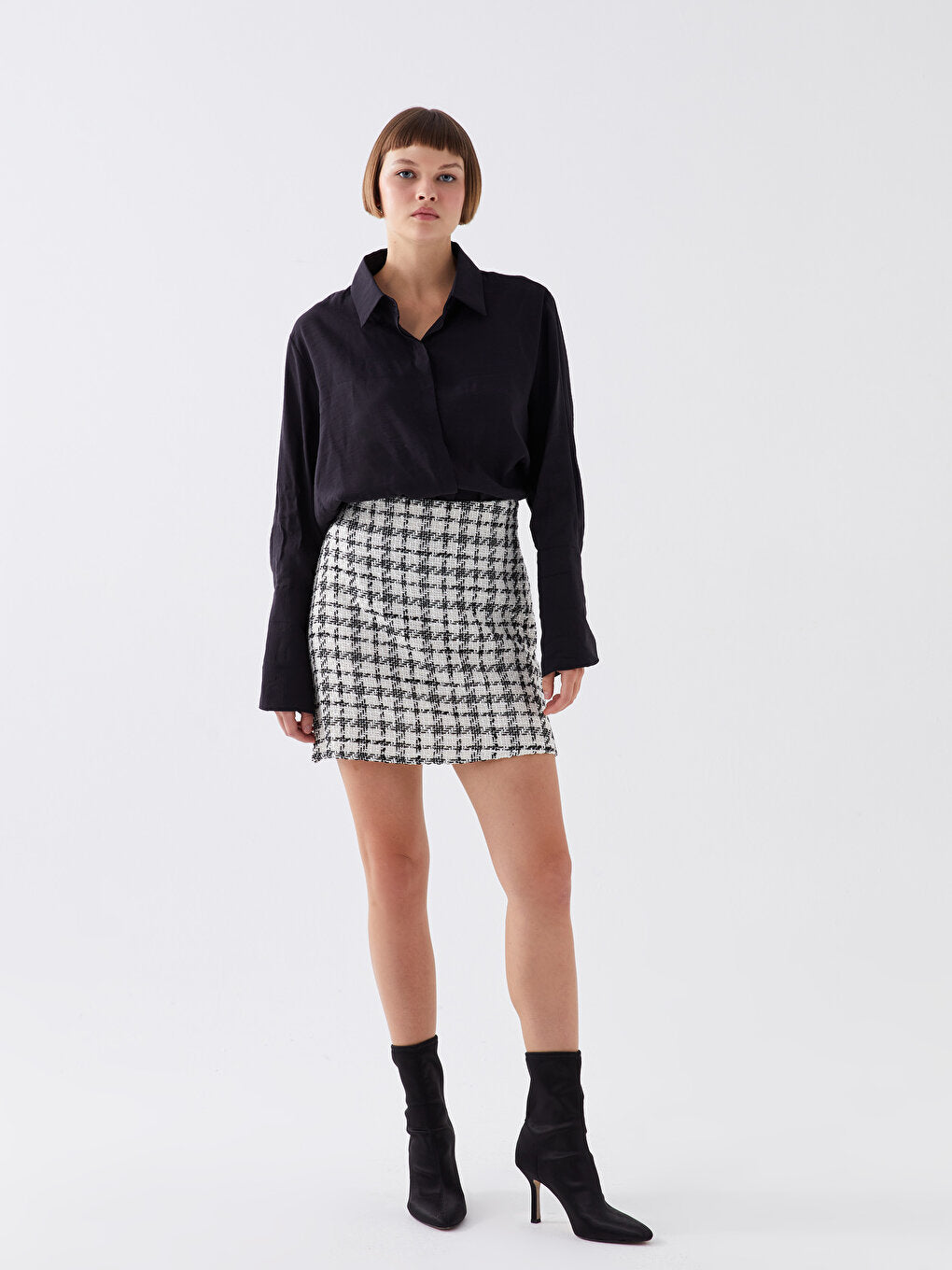 Standard Fit Patterned Women's Tweed Skirt