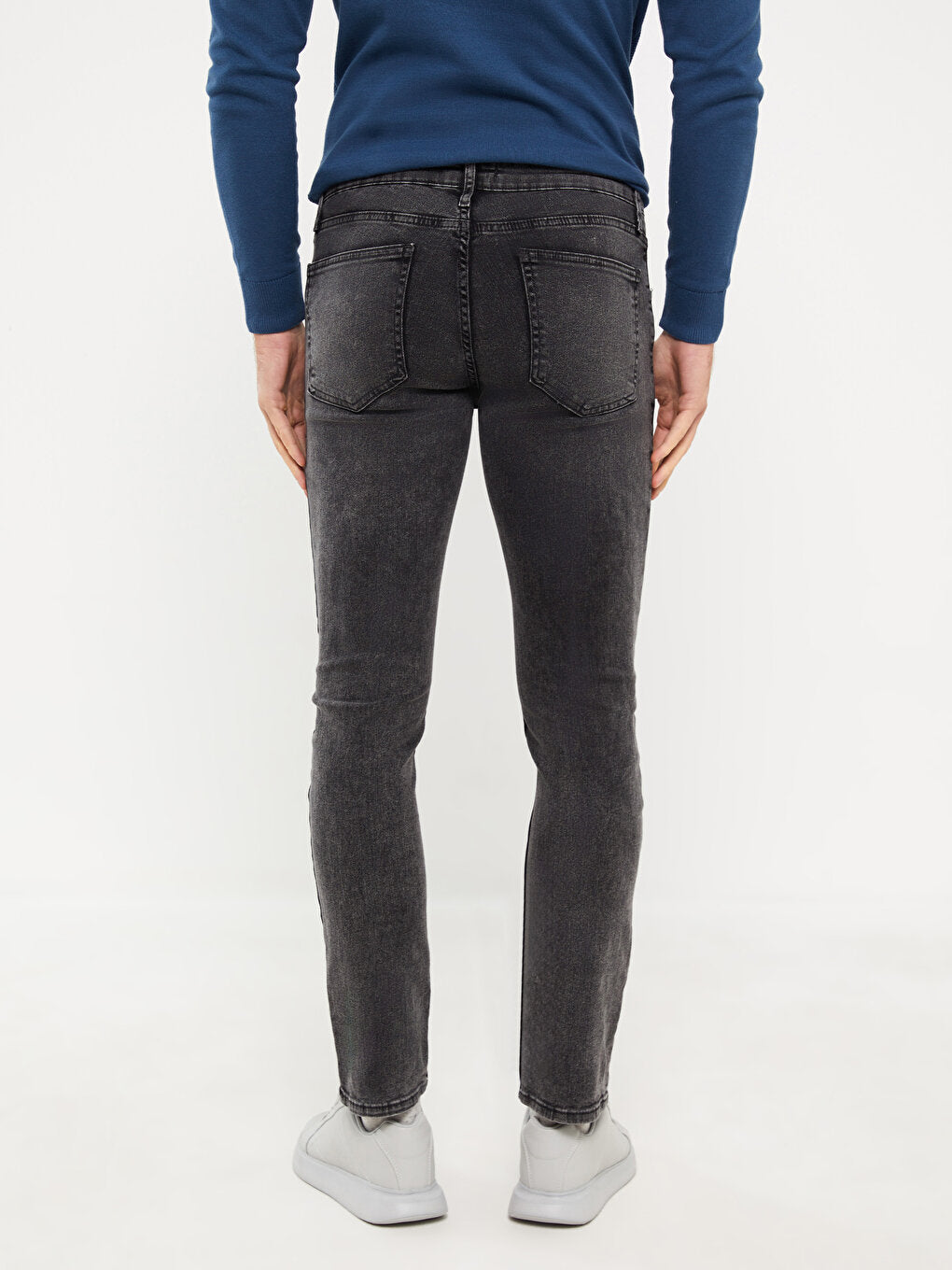 750 Slim Fit Men's Jean Trousers