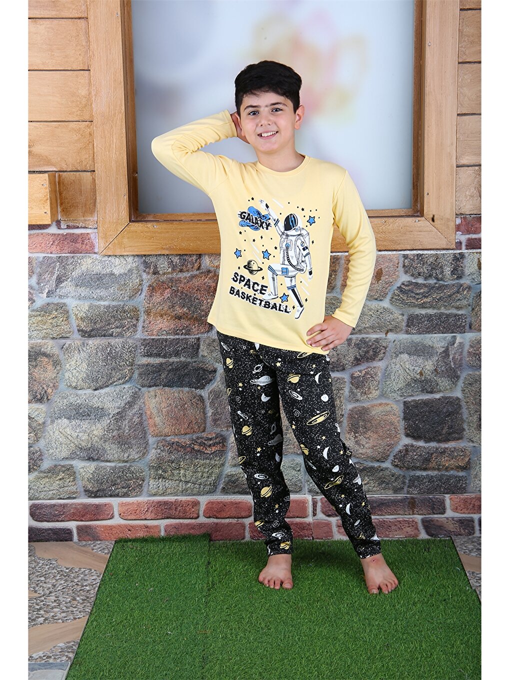 Crew Neck Printed Long Sleeve Boys' Pajama Set