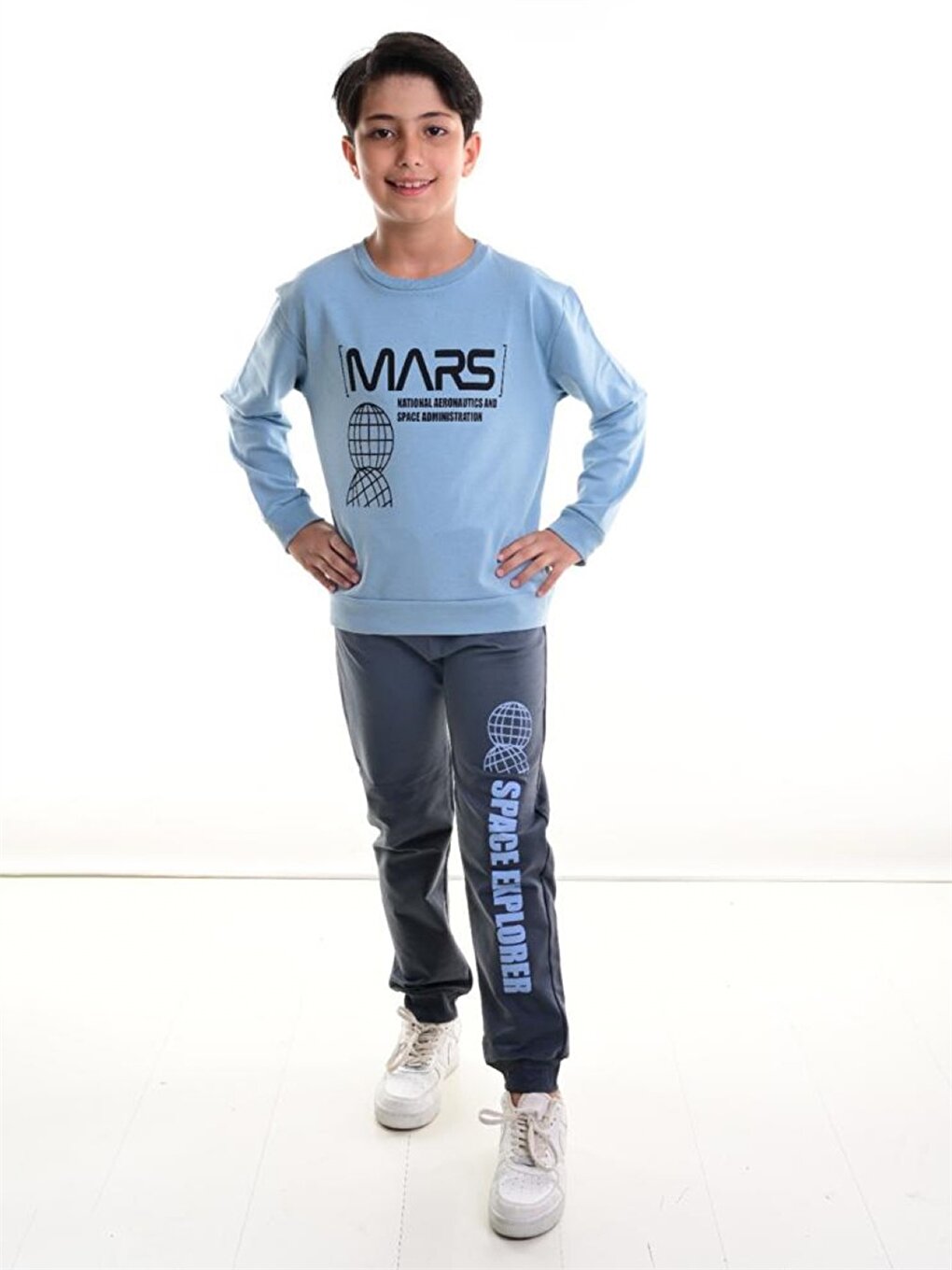 Crew Neck Printed Long Sleeve Baby Boy Sweatshirt and Sweatpants 2-Piece Set