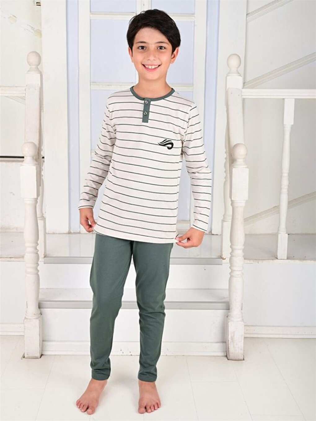 Crew Neck Printed Long Sleeve Boys' Pajama Set