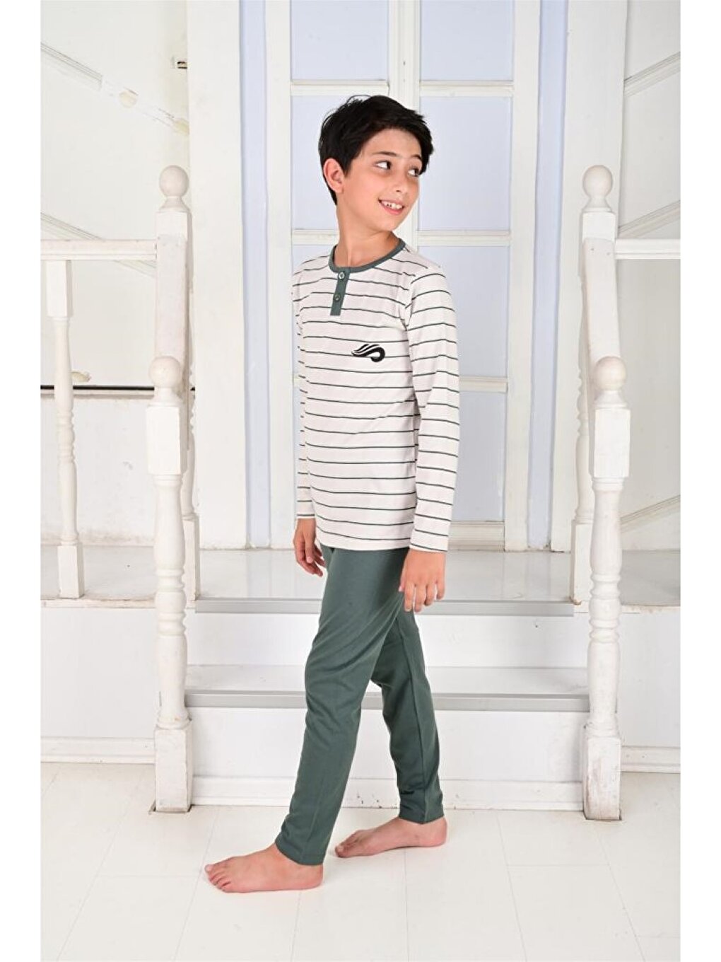 Crew Neck Printed Long Sleeve Boys' Pajama Set