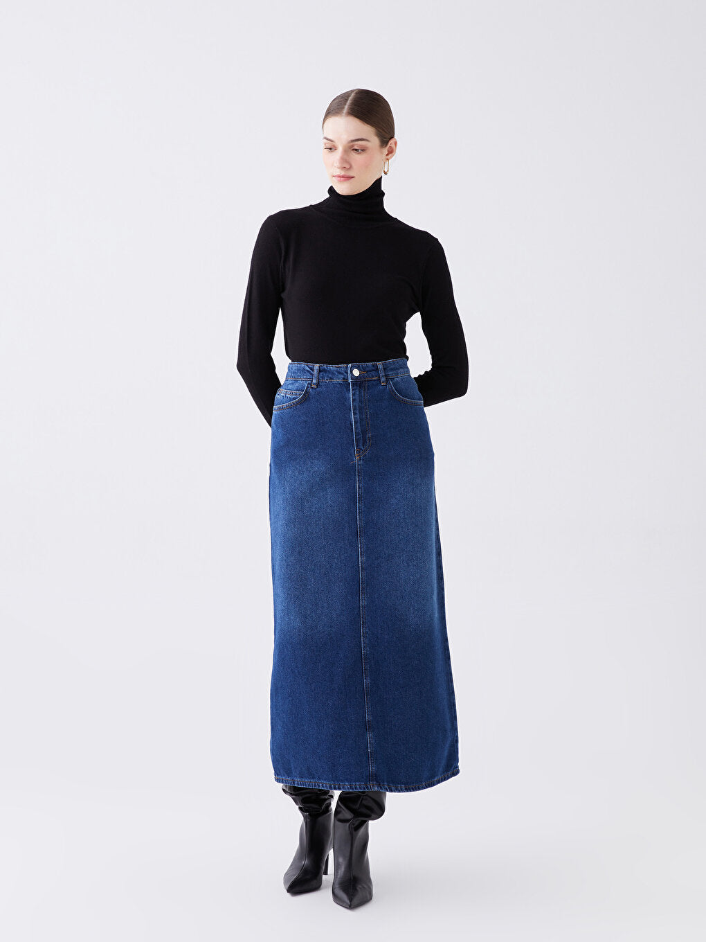 Slim Fit Women's Jean Skirt