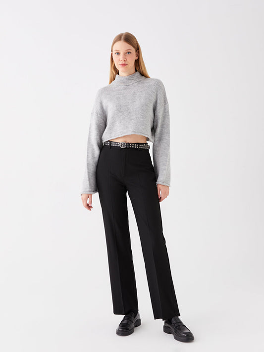 Women's Standard Fit Straight Trousers