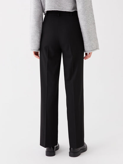 Women's Standard Fit Straight Trousers