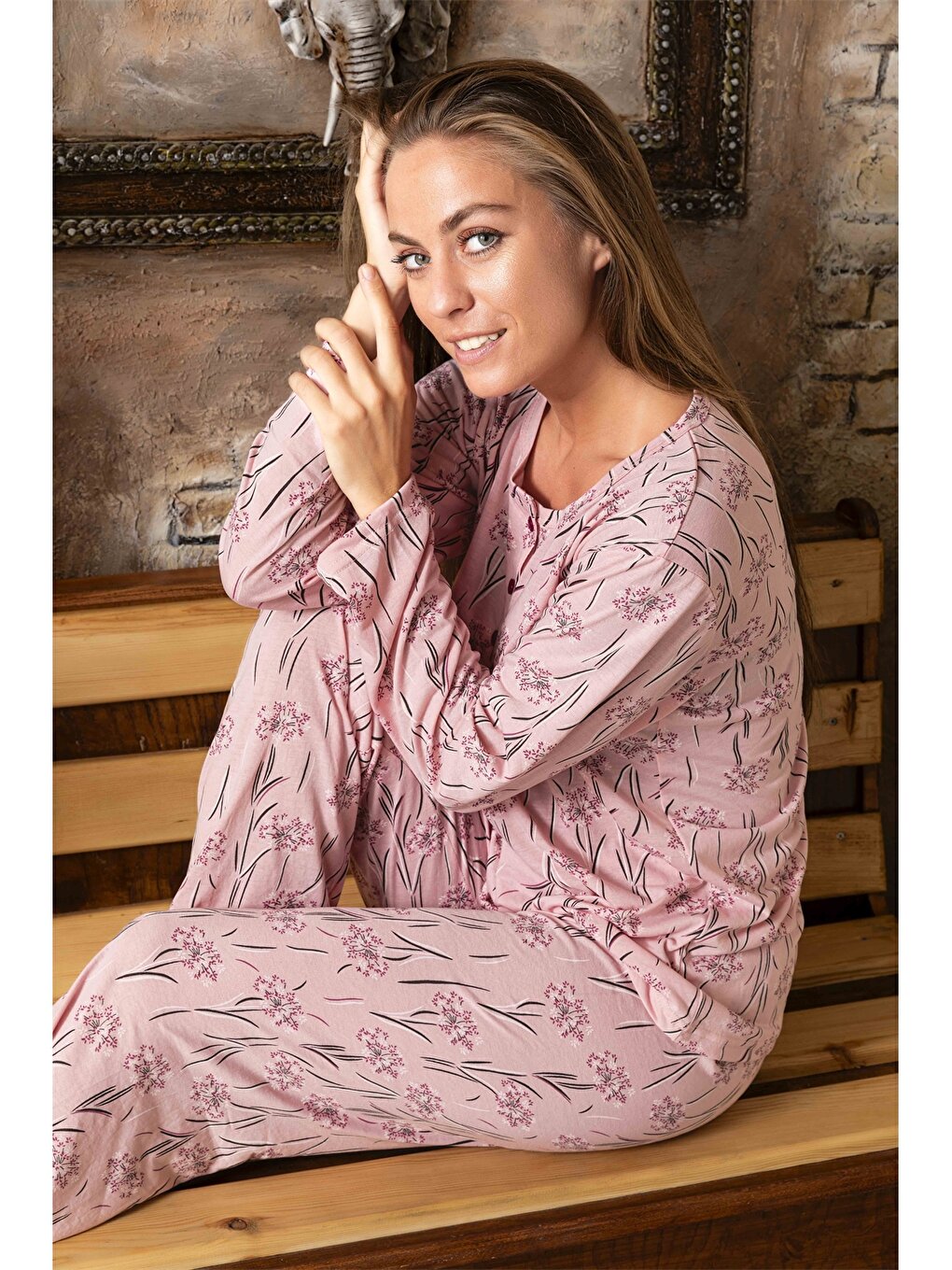 Crew Neck Women's Pajama Set