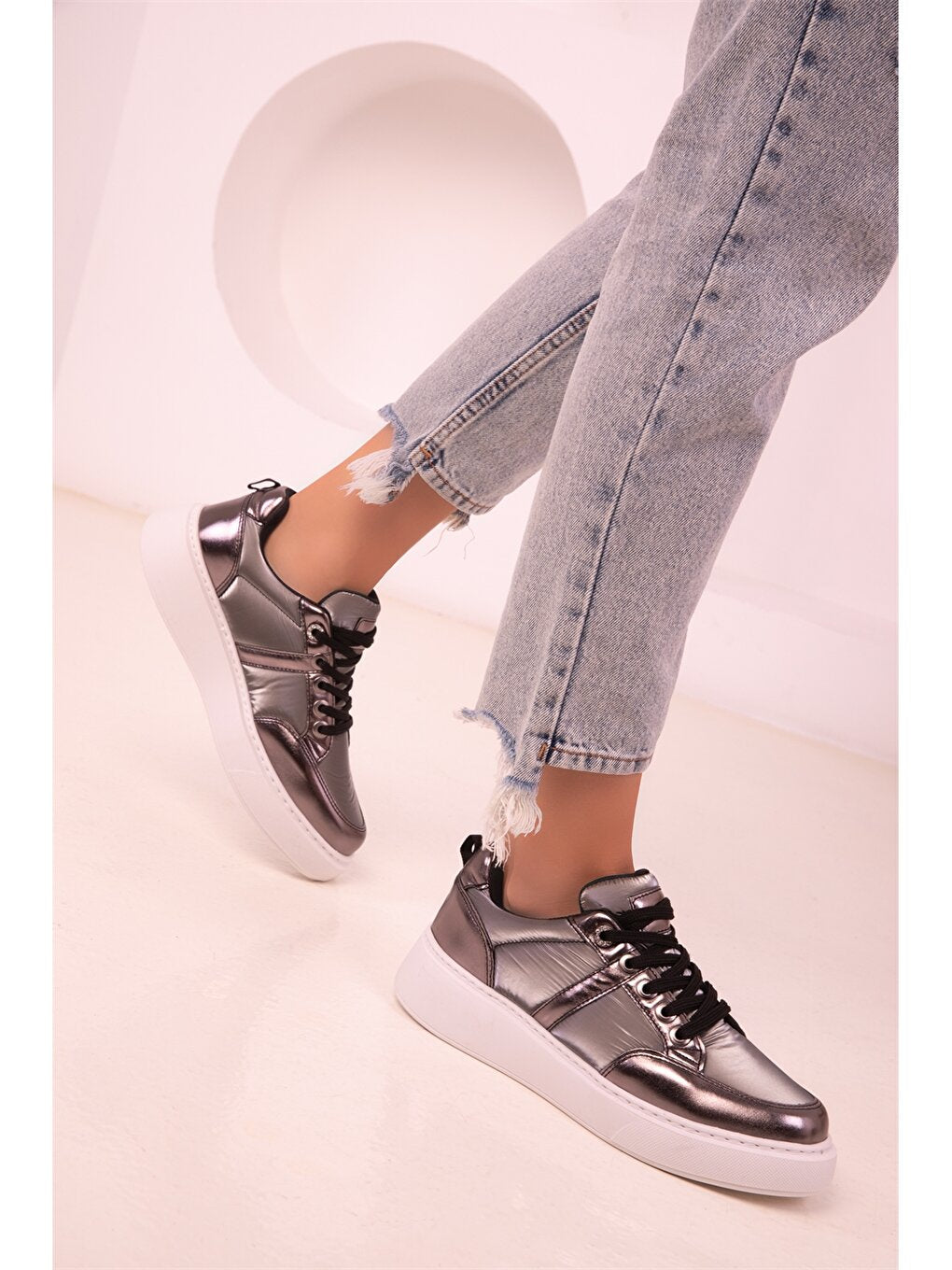 Leather Look Lace-up Women's Sneakers