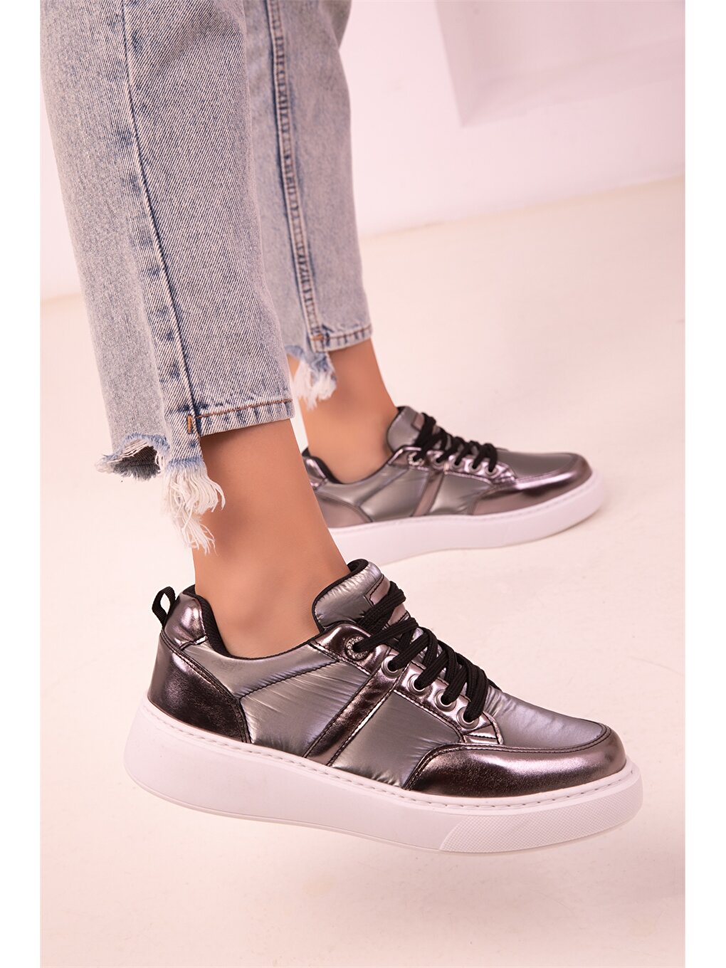 Leather Look Lace-up Women's Sneakers