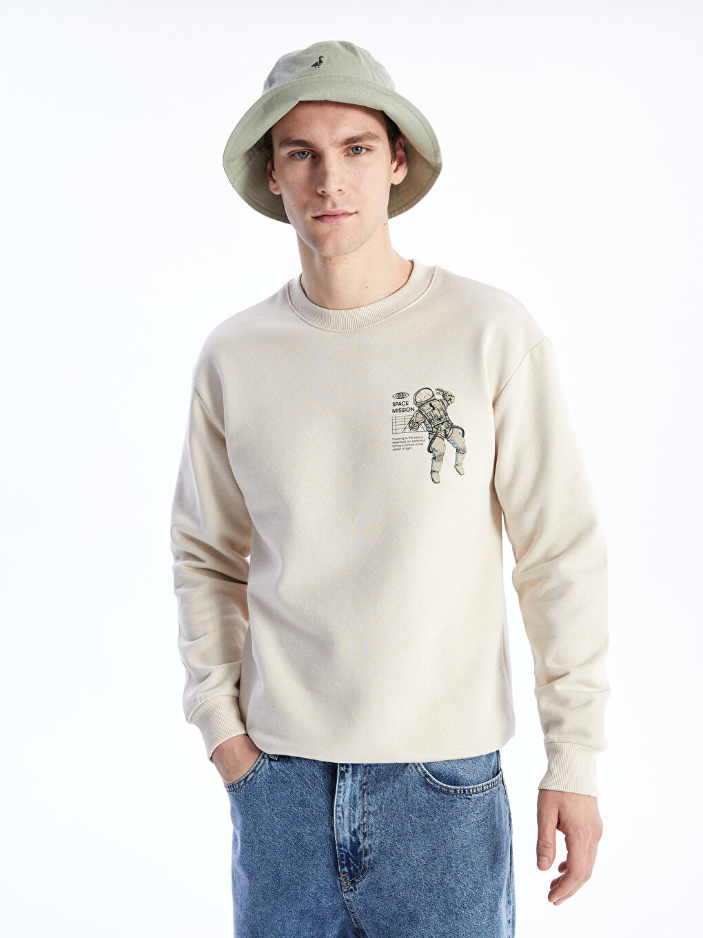 Crew Neck Long Sleeve Printed Men's Sweatshirt