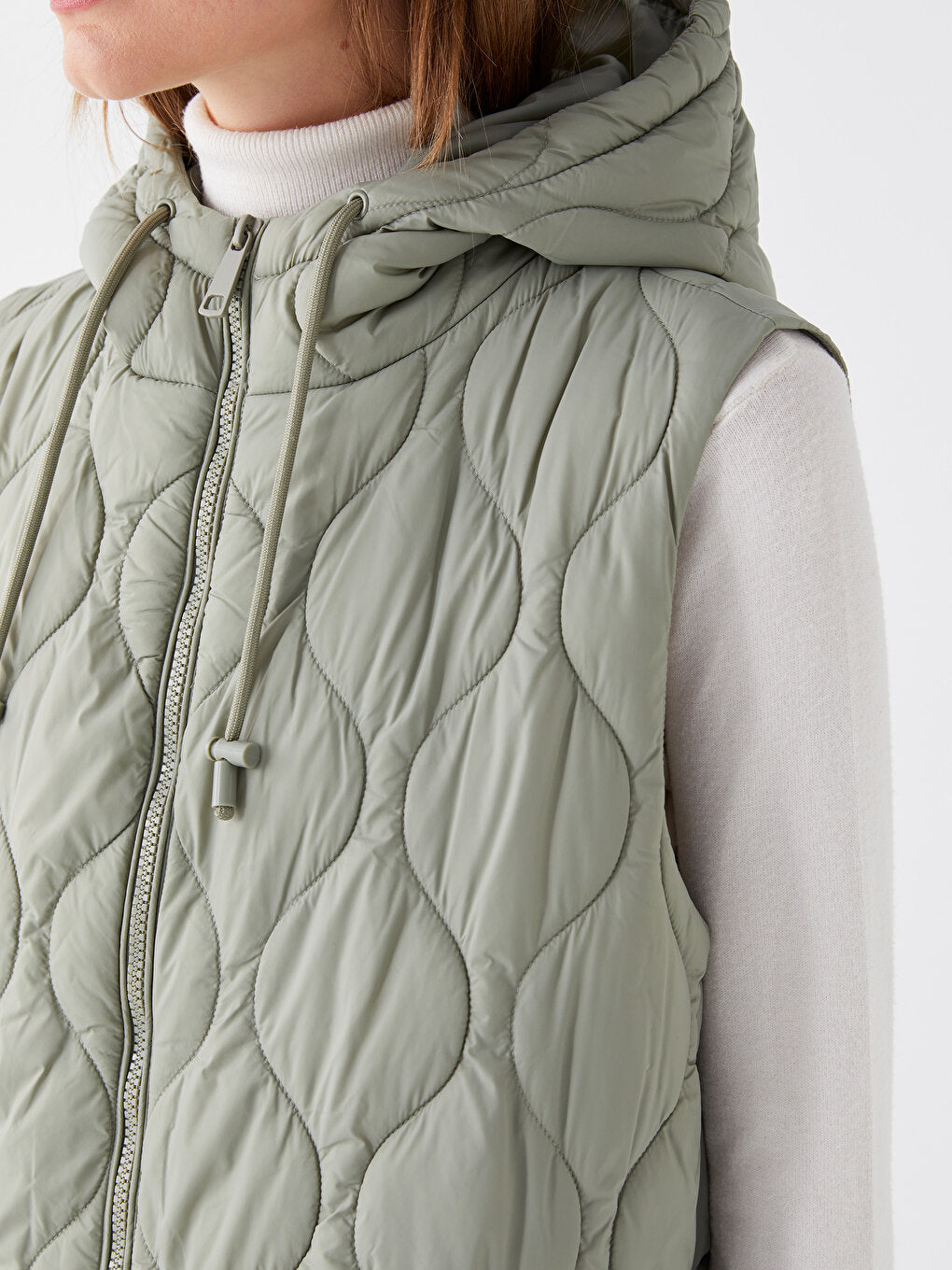 Hooded Self-Patterned Women's Puffer Vest