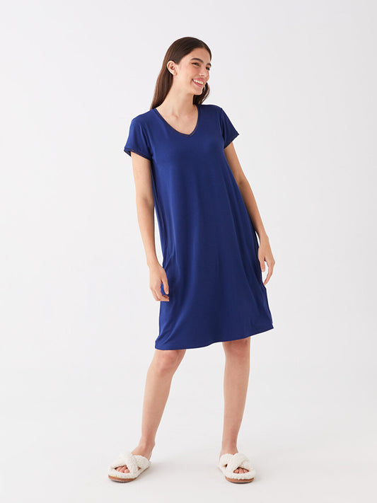 V-Neck Straight Short Sleeve Women's Nightgown