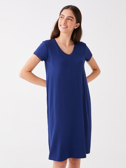 V-Neck Straight Short Sleeve Women's Nightgown