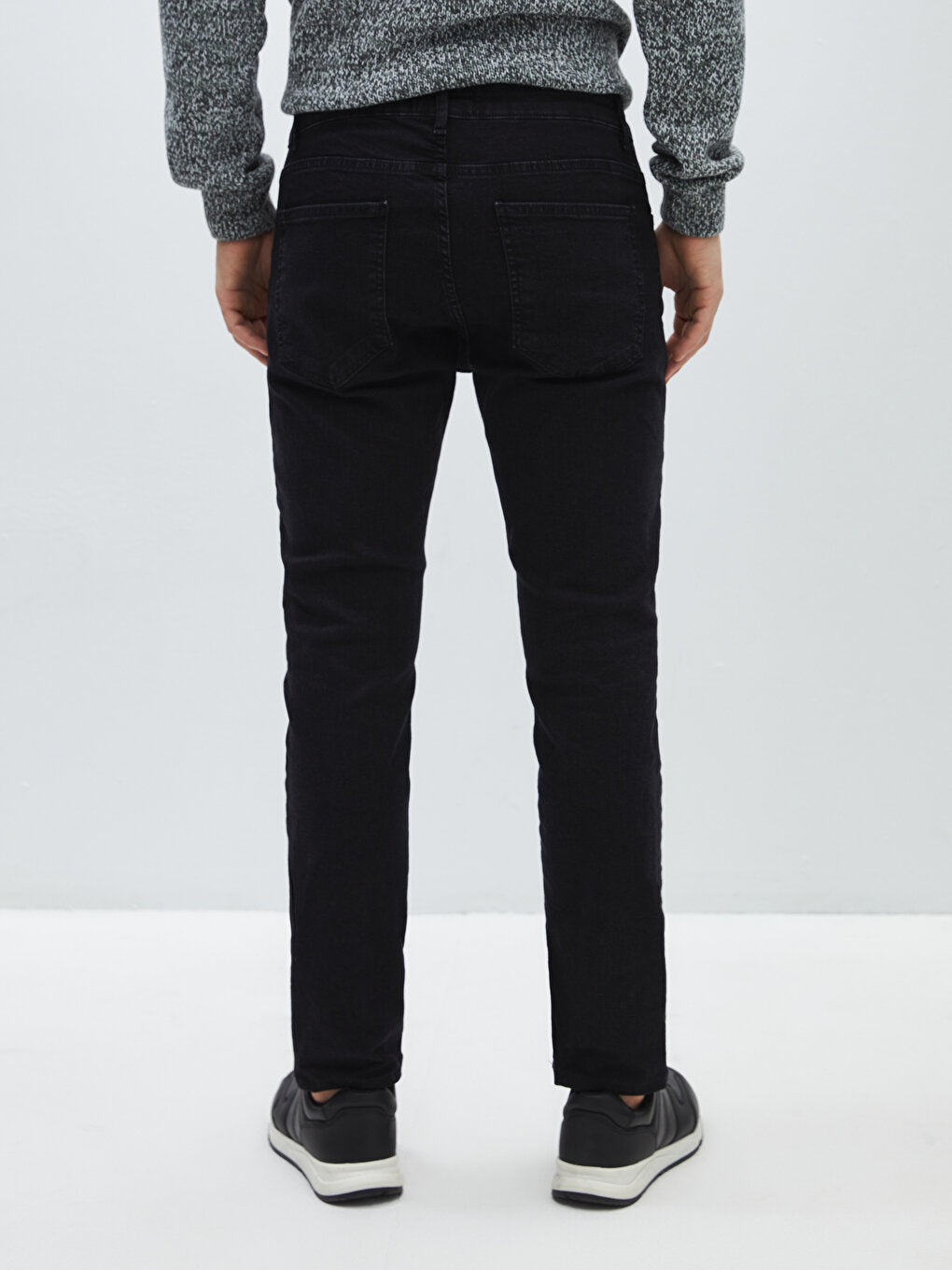 750 Slim Fit Men's Jean Trousers