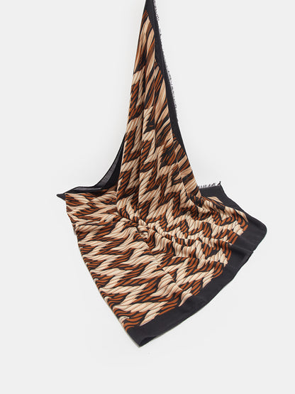 Geometric Patterned Women's Shawl